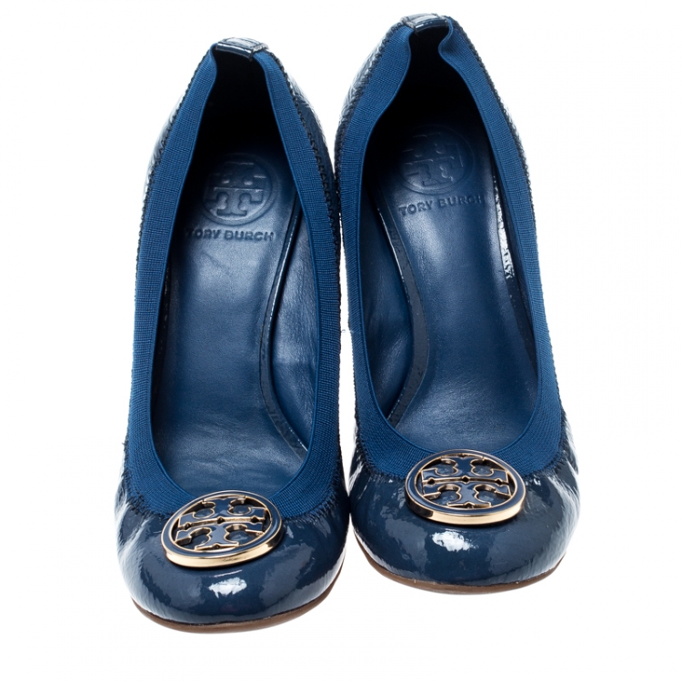 Pre Owned Tory Burch Blue Patent Leather Caroline Scrunch Wedge Pumps Size 36.5