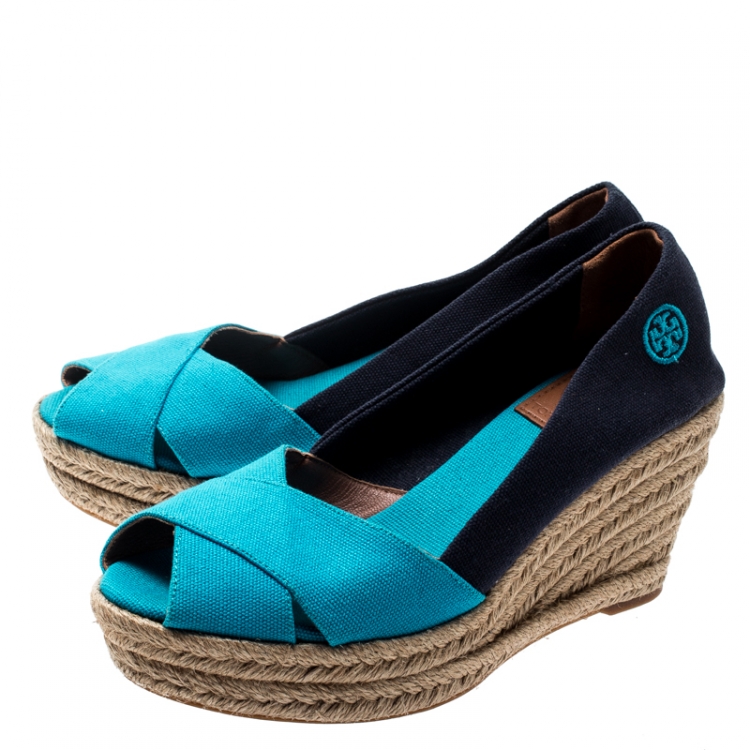 Pre Owned Tory Burch Two Tone Canvas Filipa Wedges Espadrille Sandals Size 37.5