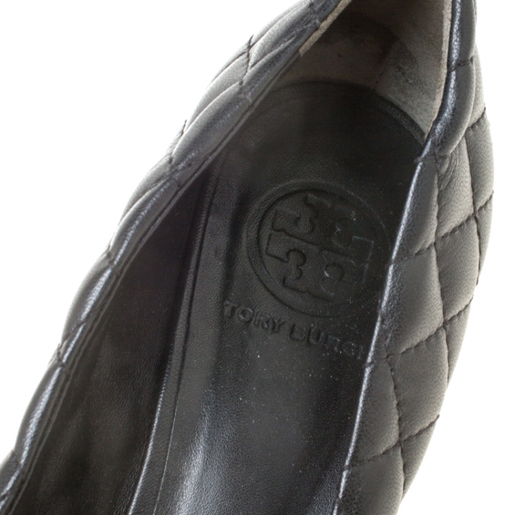 Pre Owned Tory Burch Black Quilted Leather Wedge Pumps Size 39