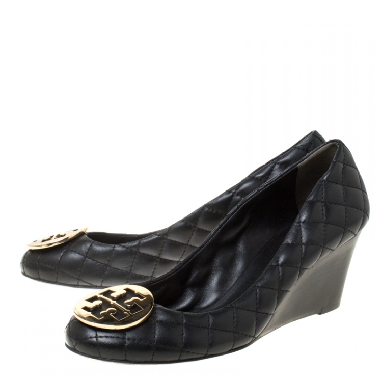 Pre Owned Tory Burch Black Quilted Leather Wedge Pumps Size 39