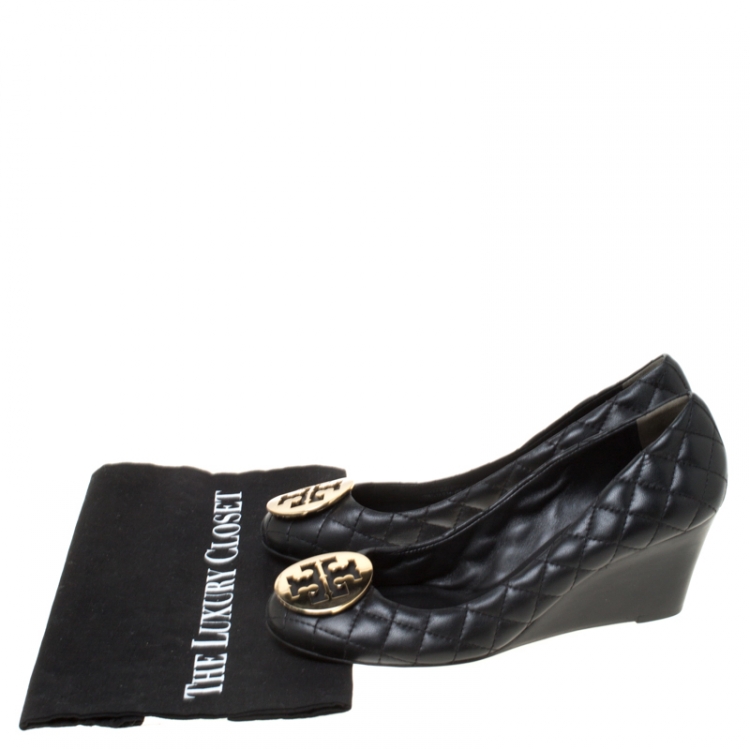 Pre Owned Tory Burch Black Quilted Leather Wedge Pumps Size 39