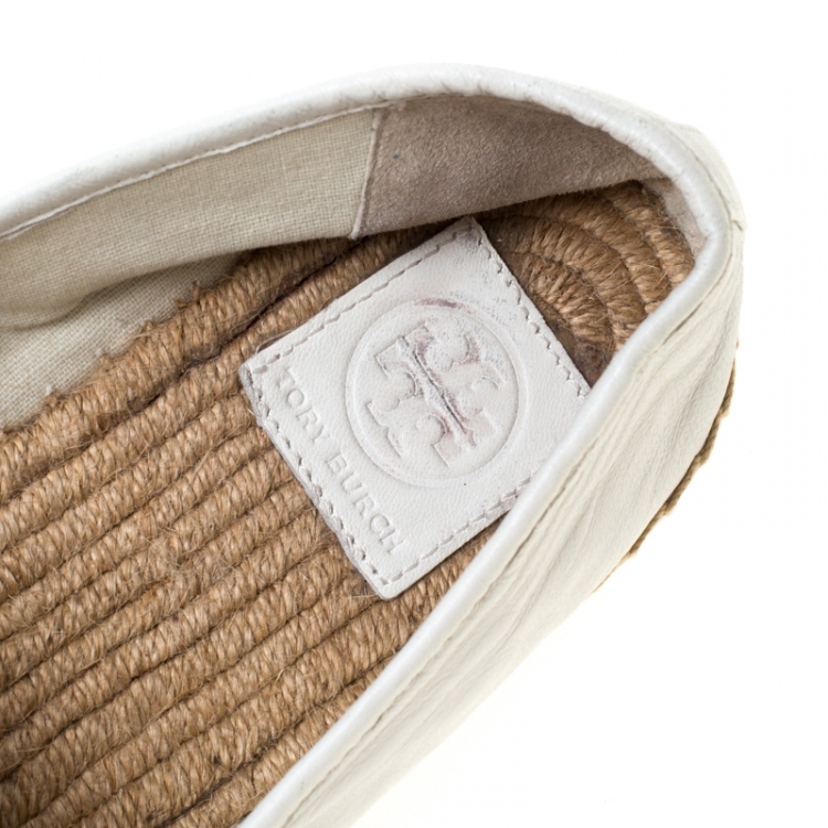 مملوكة مسبقًا  Tory Burch White Perforated Logo Leather Espadrilles Size 38