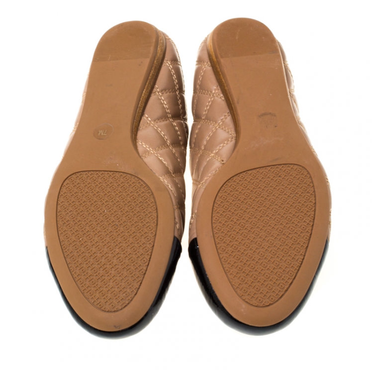 Pre Owned Tory Burch Beige/Black Quilted Leather Claremont Ballet Flats Size 37