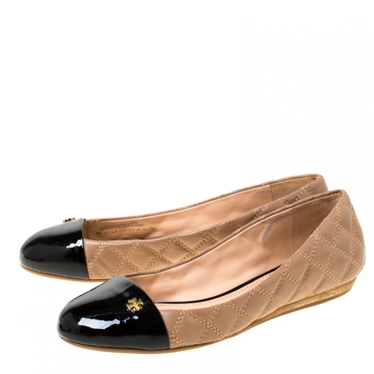 Pre Owned Tory Burch Beige/Black Quilted Leather Claremont Ballet Flats Size 37