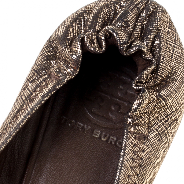 Pre Owned Tory Burch Metallic Gold Leather Reva Pebbled Ballet Flats Size 37.5