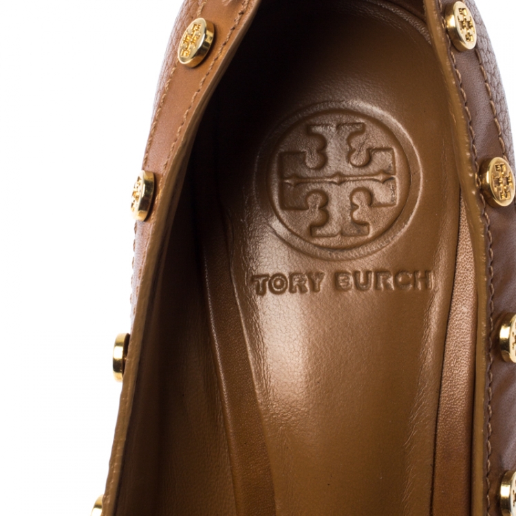 Pre Owned Tory Burch Brown Leather Reva Logo Studded Peep-Toe Wedge Pumps Size 39.5