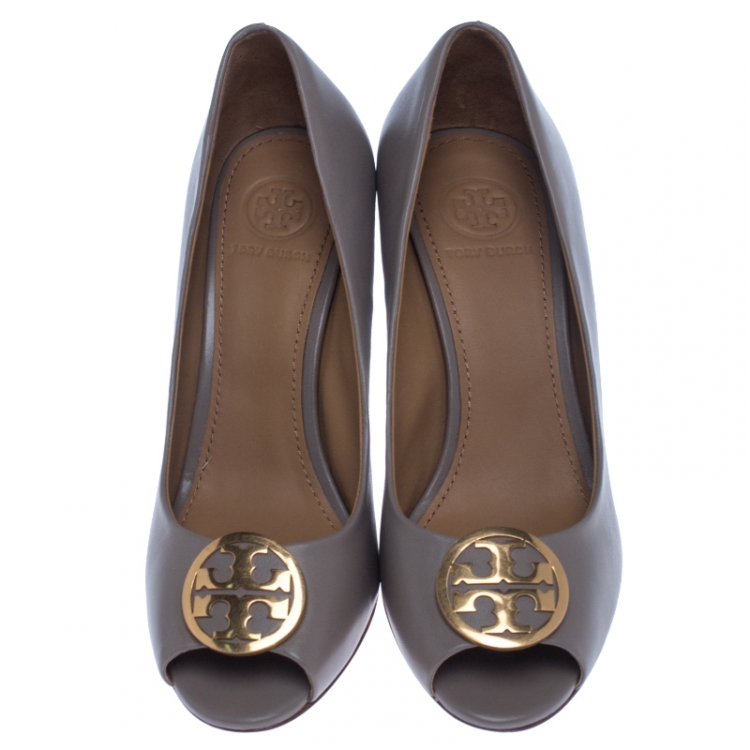 Pre Owned Tory Burch Grey Leather Julianne Peep Toe Wedge Pumps Size 37