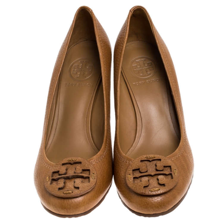Pre Owned Tory Burch Brown Grained Leather Wedge Pumps Size 36