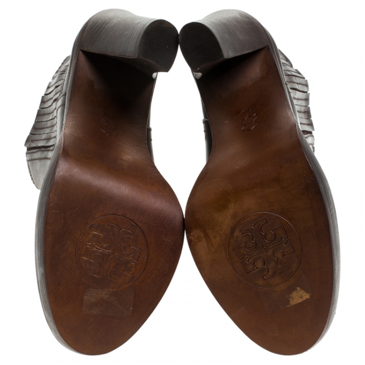 مملوكة مسبقًا Tory Burch Dark Brown Leather Elastic Band Ankle Boots Size 37