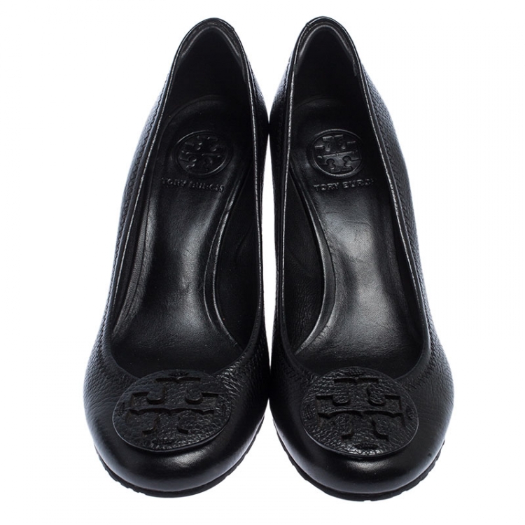 Pre Owned  Tory Burch Black Leather Sophie Wedges Pumps Size 38