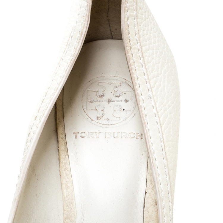 Pre Owned Tory Burch White Leather Logo Wedges Peep Toe Pumps Size 38