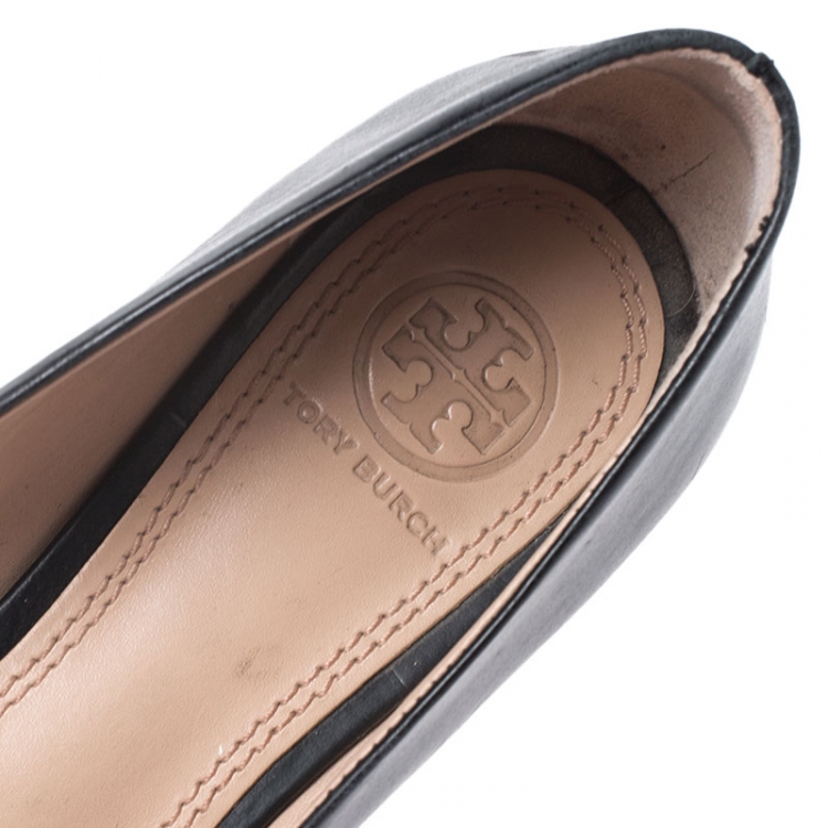 Pre Owned Tory Burch Black Leather Pointed Cap Toe Ballet Flats Size 36