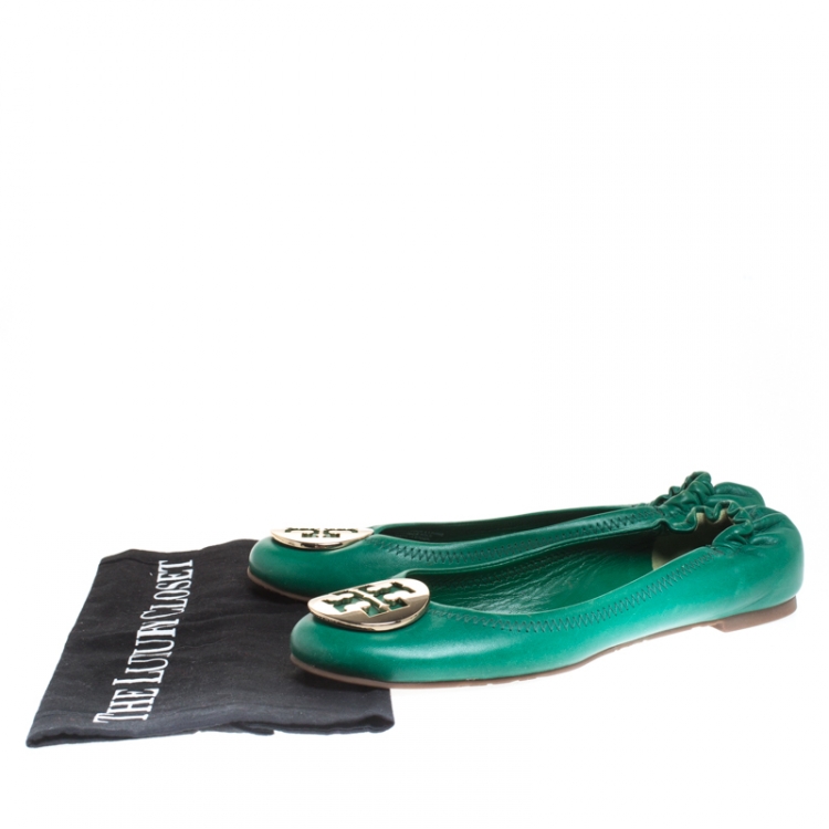 Pre Owned Tory Burch Green Leather Minnie Scrunch Ballet Flats Size 36.5