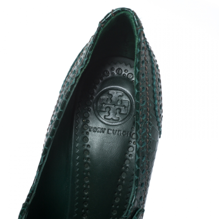 Pre Owned Tory Burch Green Brogue Python Embossed Leather Everly Pumps Size 37.5