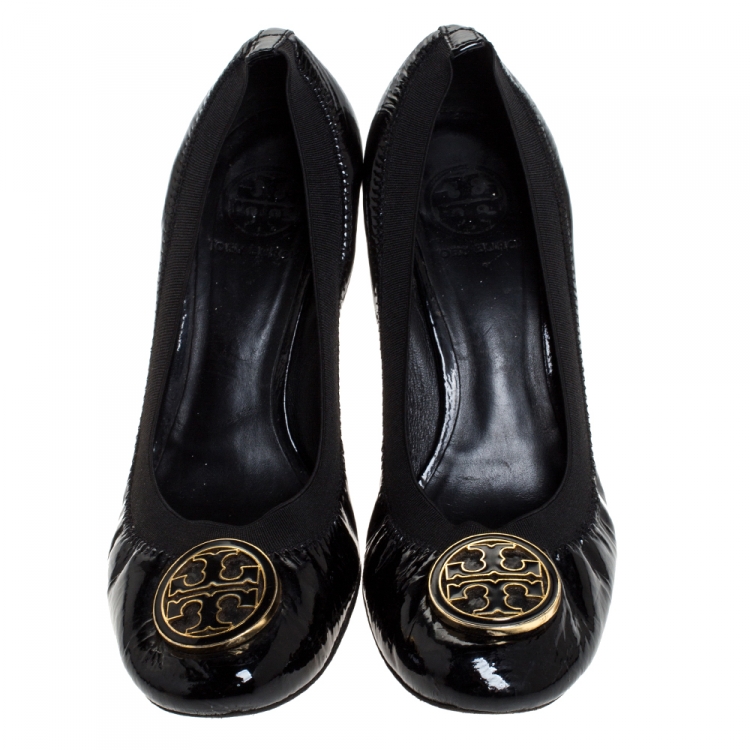 Pre Owned Tory Burch Black Patent Leather Scrunch Pumps Size 37.5