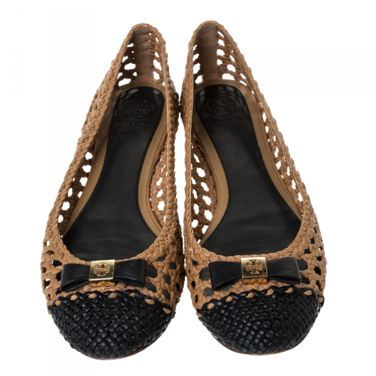 مملوكة مسبقًا Tory Burch Beige/Black Woven Leather Bow Ballet Flats Size 39
