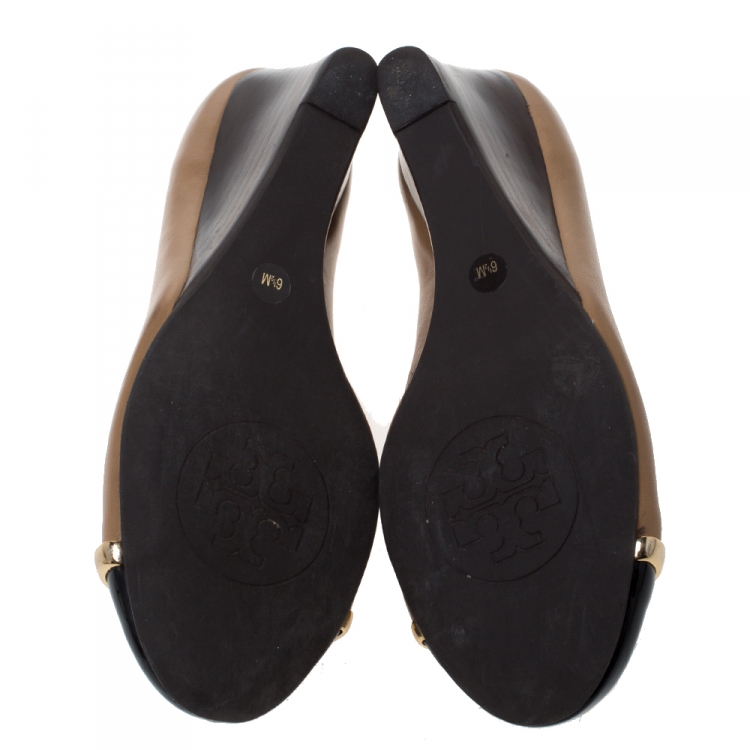 Pre Owned Tory Burch Brown Leather Cap Toe Wedge Pumps Size 36.5