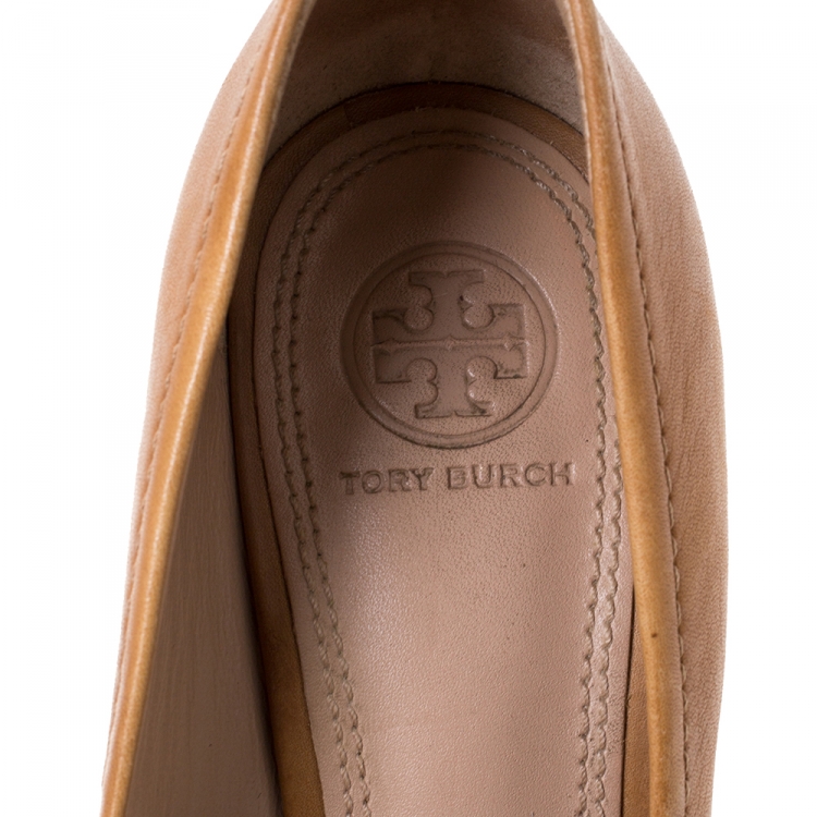 Pre Owned Tory Burch Brown Leather Logo Wedge Round Toe Pumps Size 37