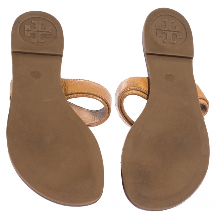 Pre Owned Tory Burch Brown Leather Logo Embellished Toe Ring Sandals Size 38