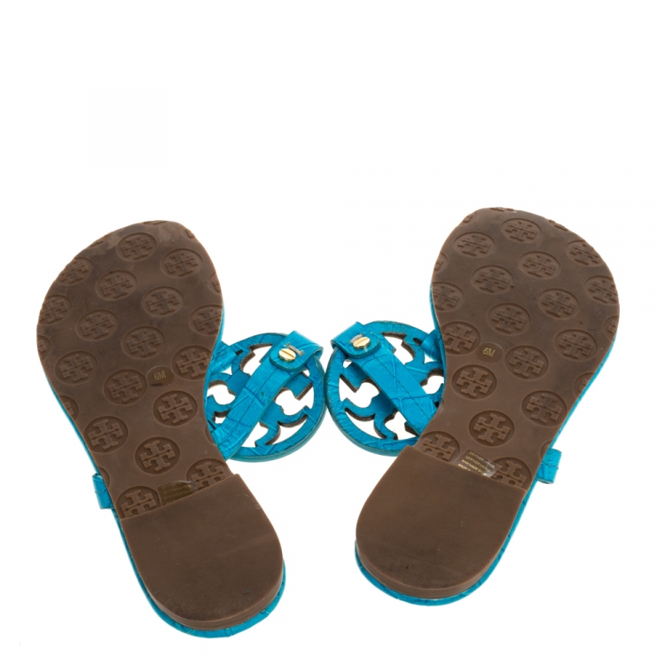 مملوكة مسبقًا Tory Burch Blue Croc Embossed Leather Miller Flat Thong Sandals Size 36