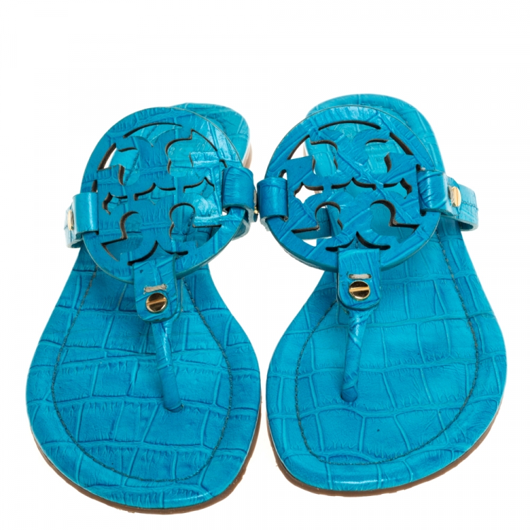 مملوكة مسبقًا Tory Burch Blue Croc Embossed Leather Miller Flat Thong Sandals Size 36