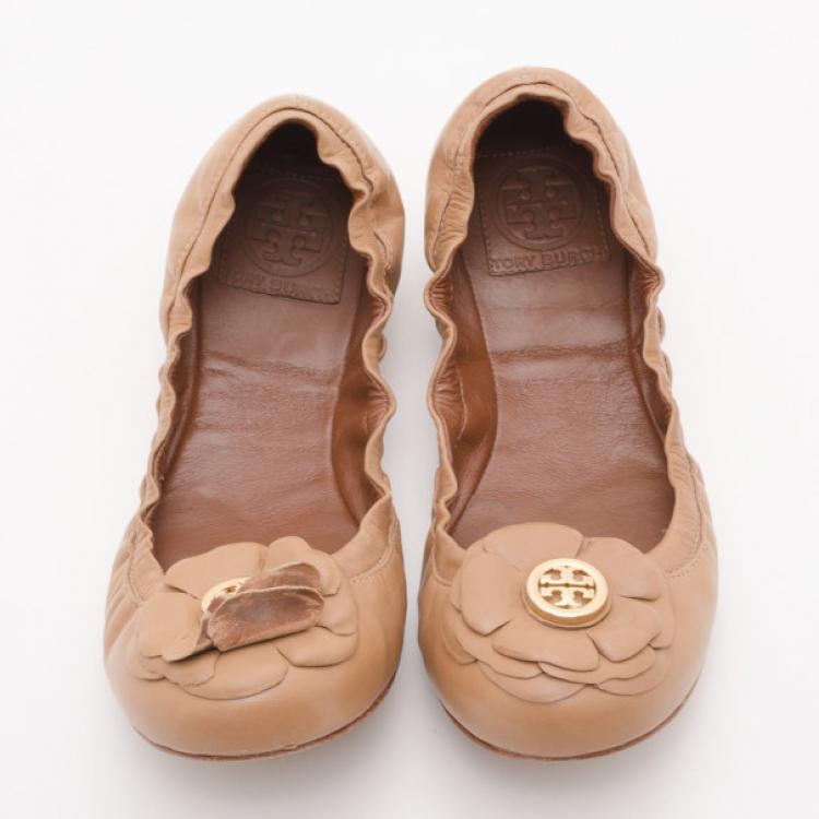 Pre Owned Tory Burch Tan 'Shelby' Ballerina Flats Size 37.5