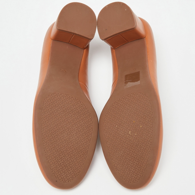 مملوكة مسبقًا Tory Burch Brown Leather Benton Pumps Size 37