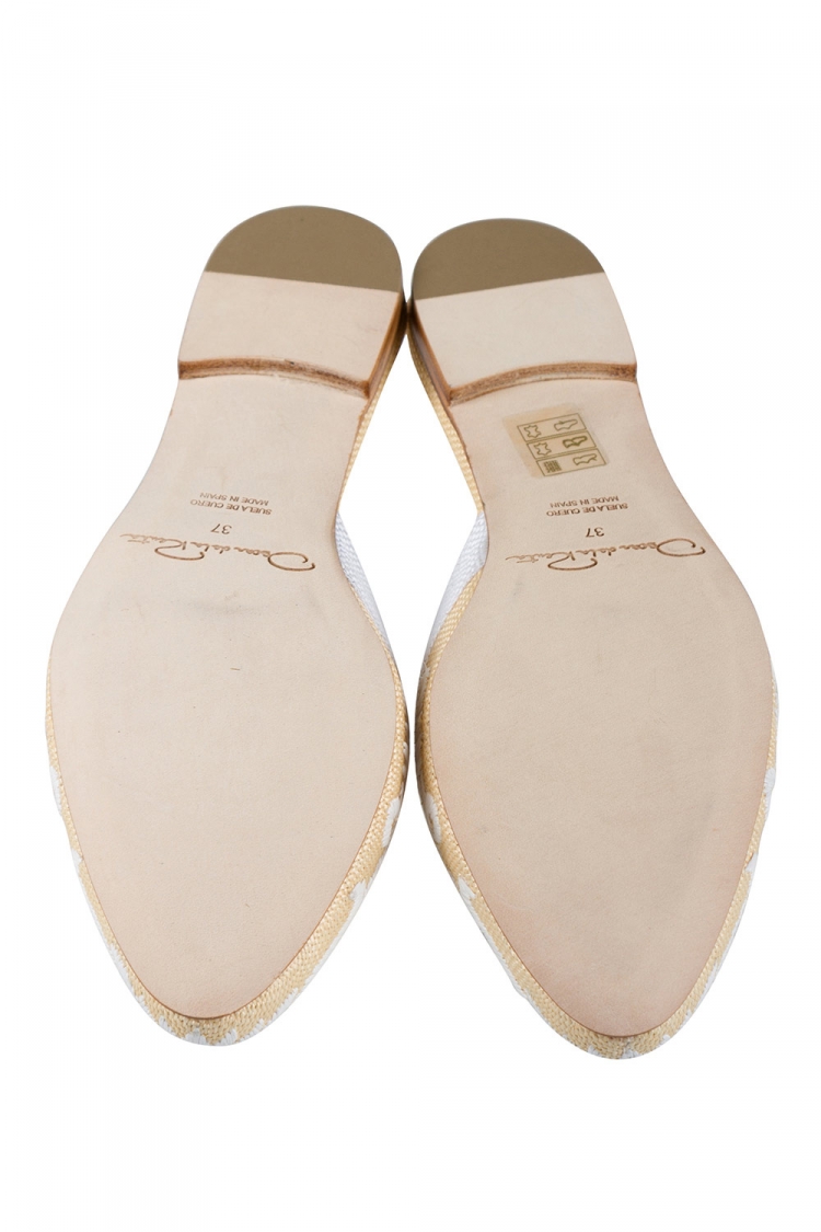 Pre Owned Oscar De Renta Beige And White Embroidered Raffia Calista Slippers Size 37