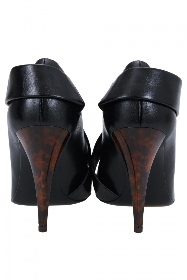 Pre Owned Stella McCartney Black Faux Leather Wooden Heel Pumps Size 38.5