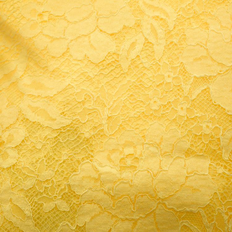 Pre Owned Valentino Yellow Cashmere Blend Scalloped Lace Detail Scarf