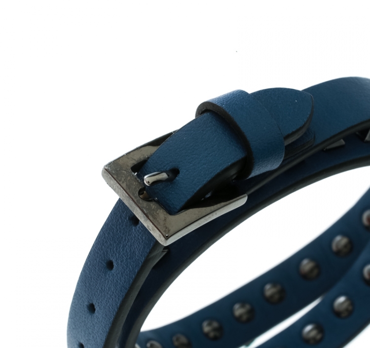 Pre Owned Valentino Rockstuds Blue Leather Gunmetal Tone Double Wrap Bracelet