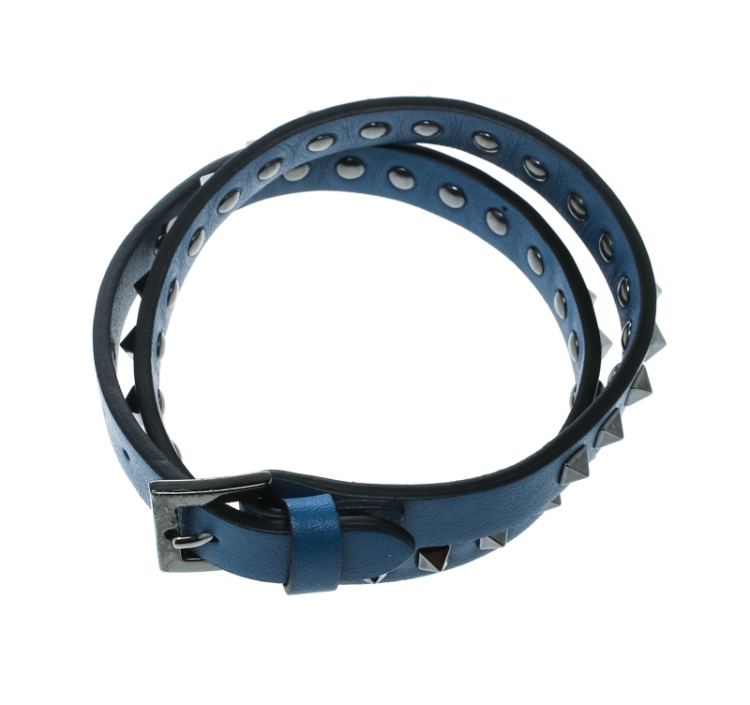 Pre Owned Valentino Rockstuds Blue Leather Gunmetal Tone Double Wrap Bracelet