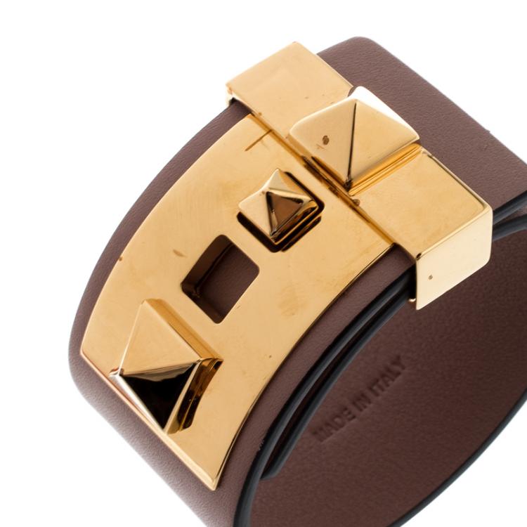 Pre Owned Valentino Poudre Leather B Rockstud Wide Bracelet
