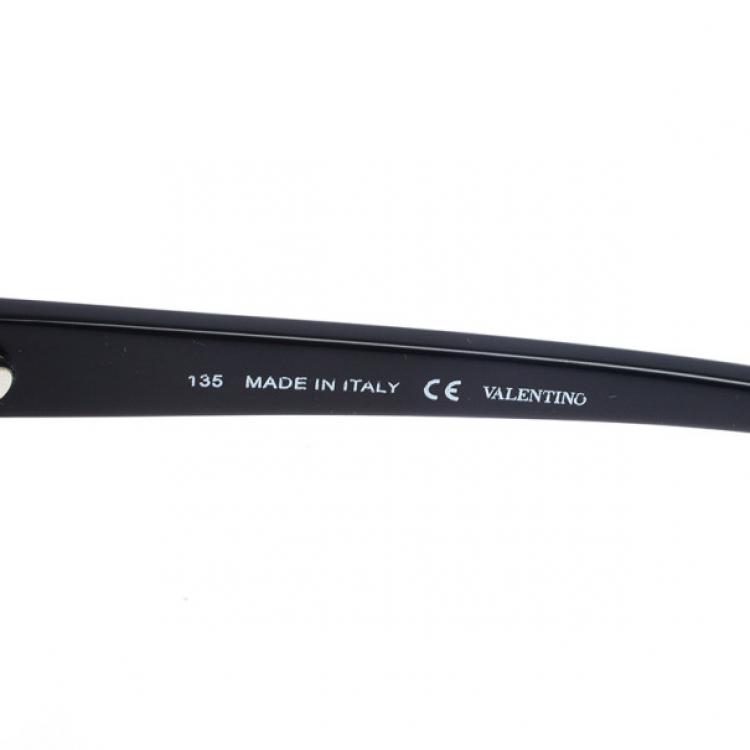 Pre Owned Valentino Black Woman Sunglasses V634S-001