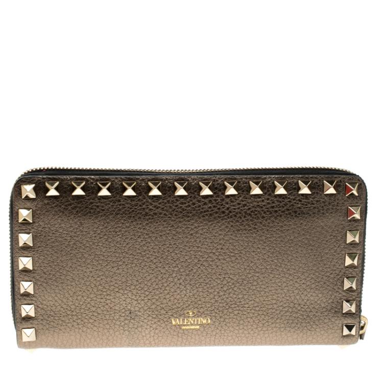 Pre Owned Valentino Gun Metal Leather Rockstud Zip Around Wallet