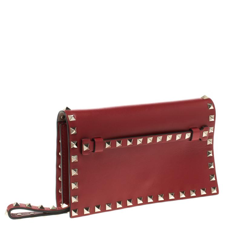 Pre Owned Valentino Burgundy Leather Rockstud Flap Wristlet Clutch