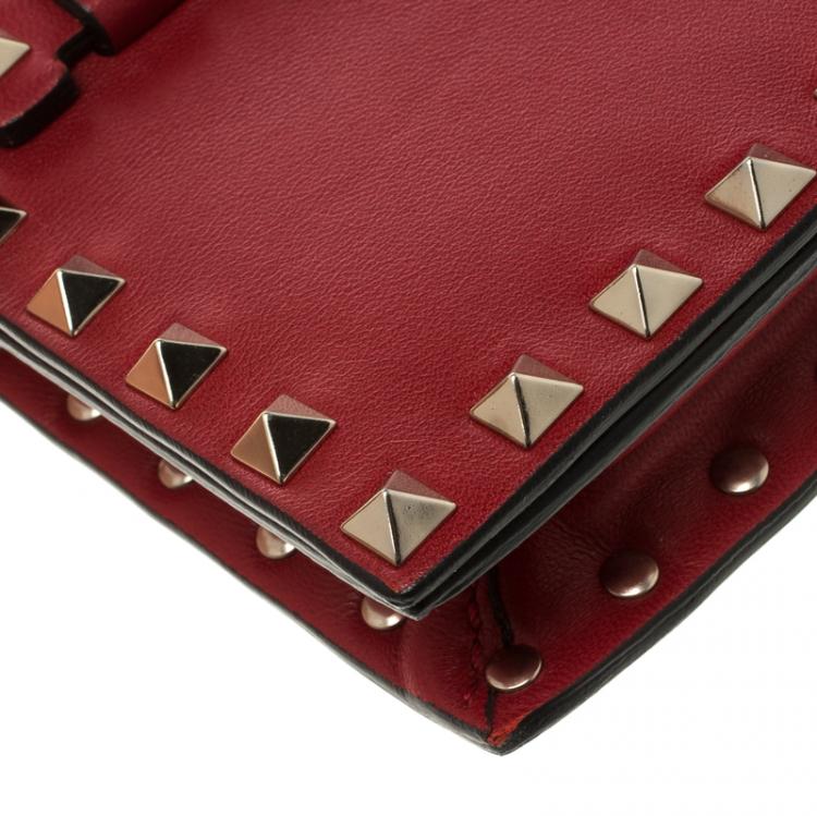 Pre Owned Valentino Burgundy Leather Rockstud Flap Wristlet Clutch