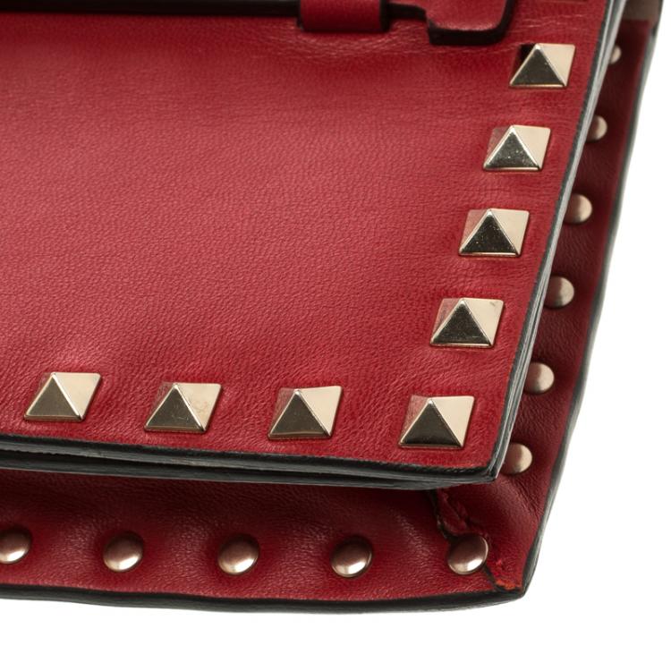 Pre Owned Valentino Burgundy Leather Rockstud Flap Wristlet Clutch