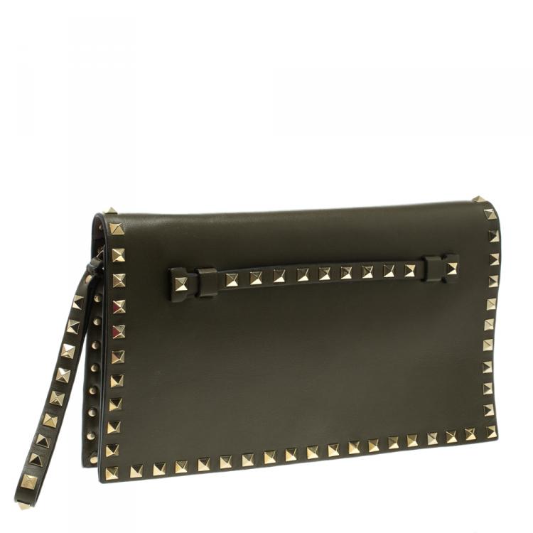 Pre Owned Valentino Olive Green Leather Rockstud Wristlet Clutch