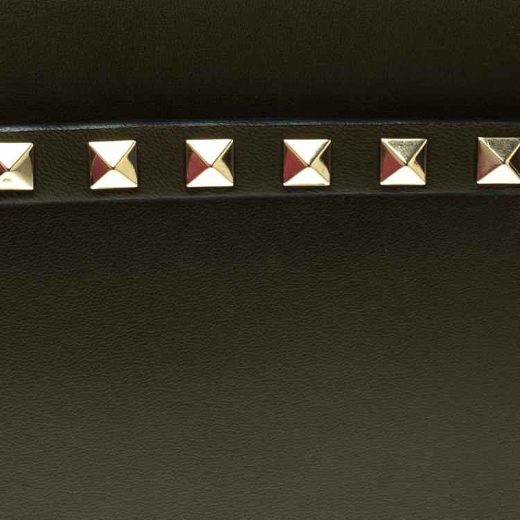 Pre Owned Valentino Olive Green Leather Rockstud Wristlet Clutch