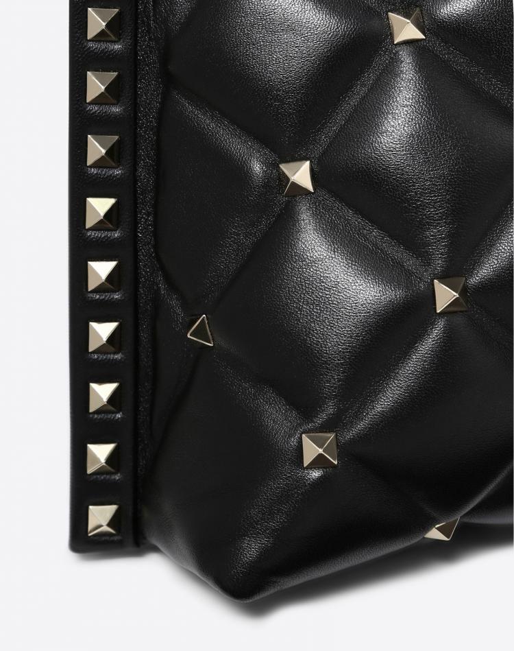 Pre Owned Valentino Black Quilted Leather Candystud Messenger Bag