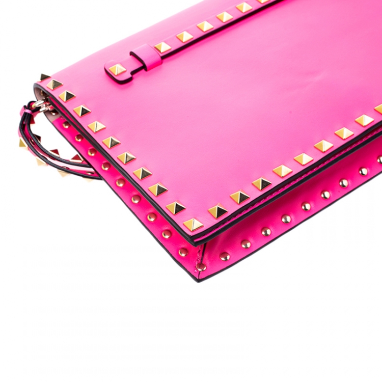 Pre Owned Valentino Hot Pink Leather Rockstud Wristlet Clutch