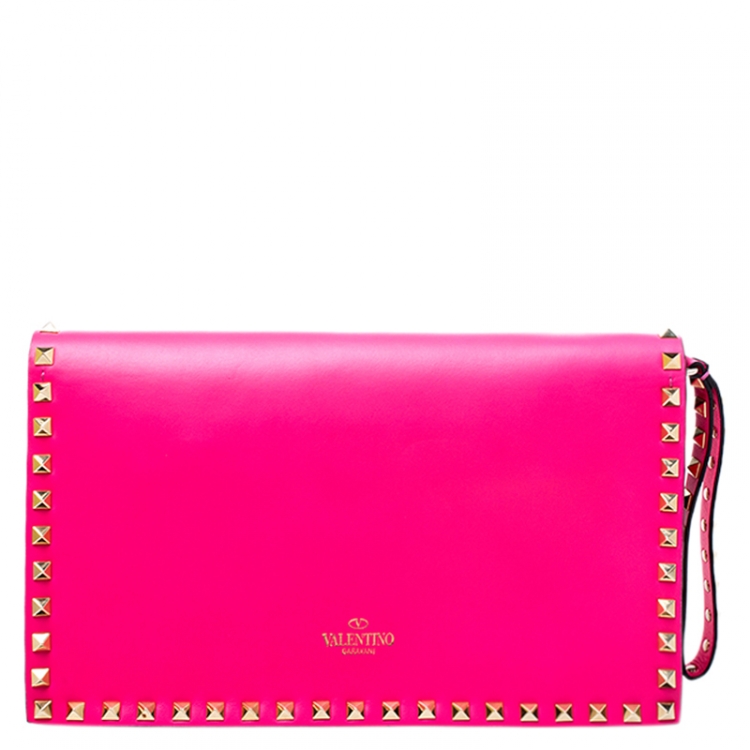 Pre Owned Valentino Hot Pink Leather Rockstud Wristlet Clutch