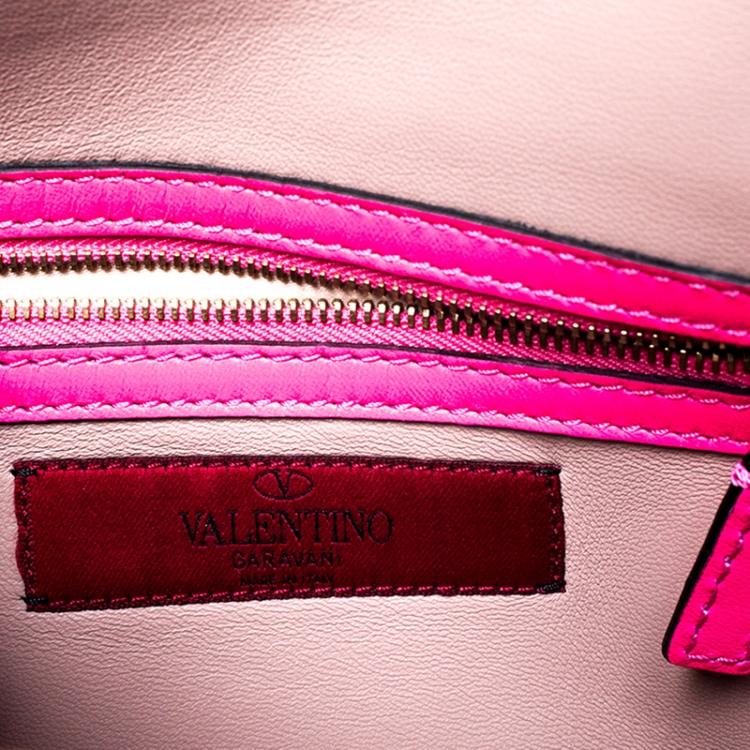 Pre Owned Valentino Hot Pink Leather Rockstud Wristlet Clutch