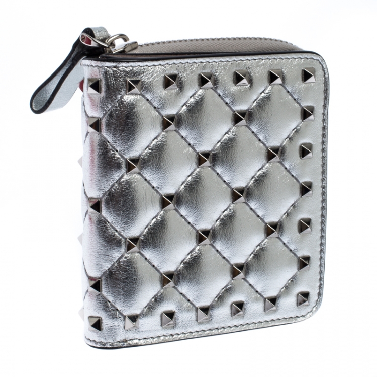 Pre Owned Valentino Silver Leather Rockstud Spike Zip Around Wallet