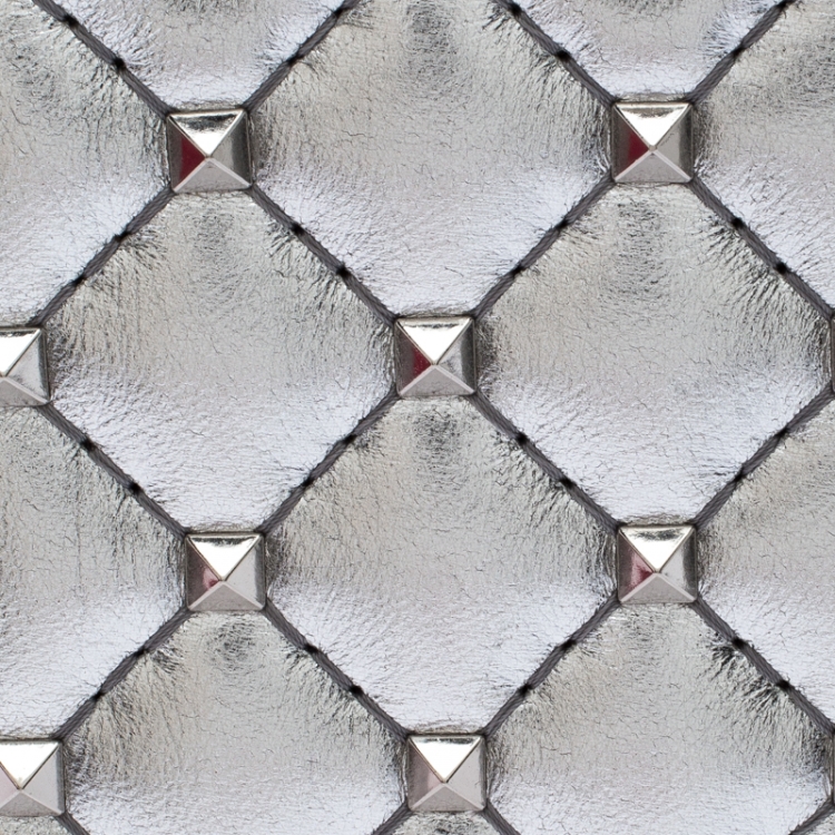 Pre Owned Valentino Silver Leather Rockstud Spike Zip Around Wallet