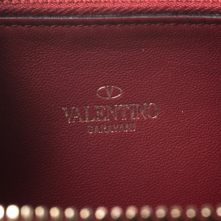 Pre Owned Valentino Red Quilted Leather Rockstud Spike Zip Around Wallet