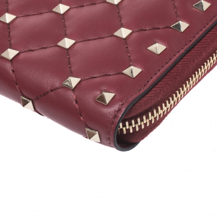 Pre Owned Valentino Red Quilted Leather Rockstud Spike Zip Around Wallet