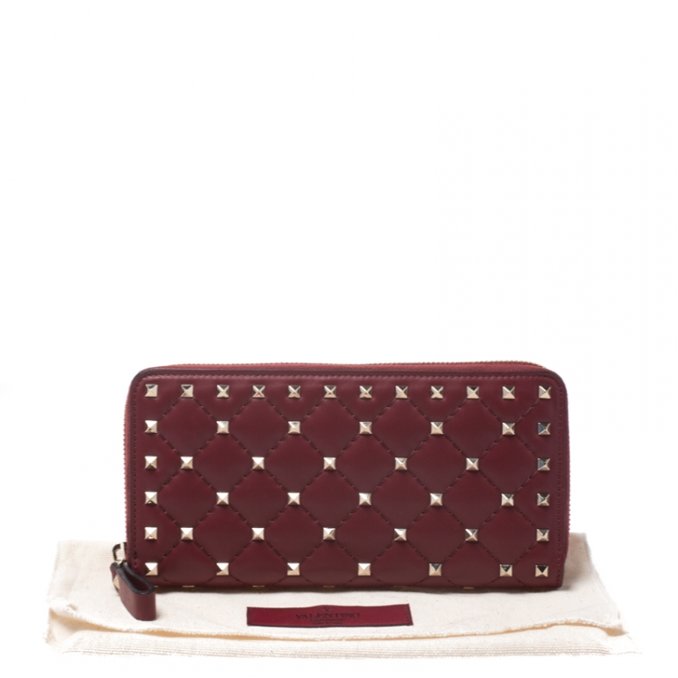 Pre Owned Valentino Red Quilted Leather Rockstud Spike Zip Around Wallet