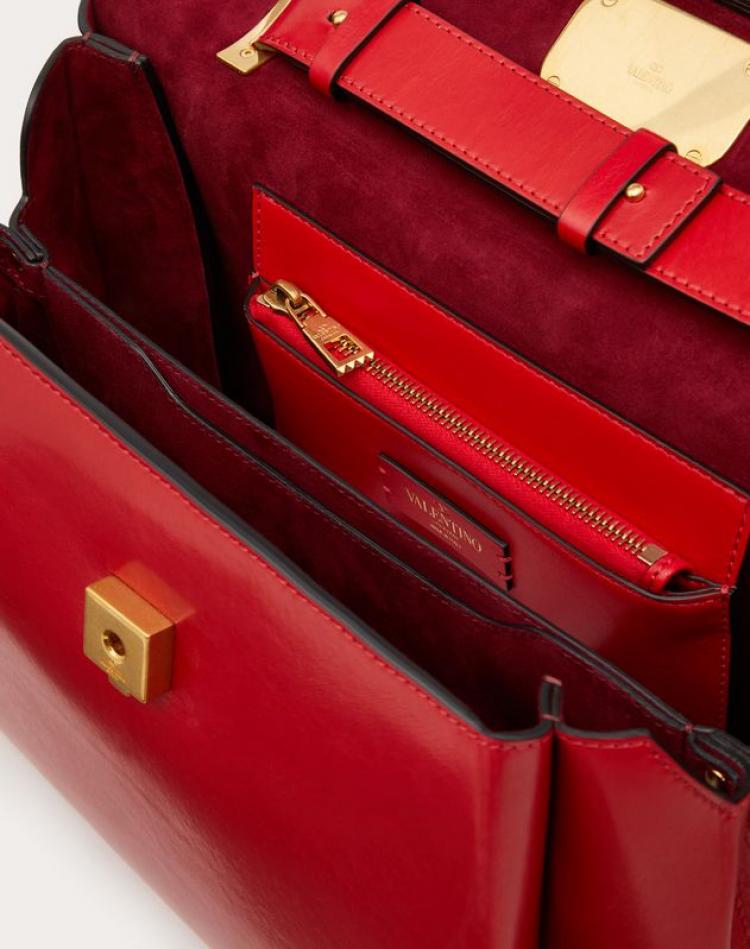 Pre Owned Valentino Rouge Pur Smooth Leather VCHAIN Top Handle Bag